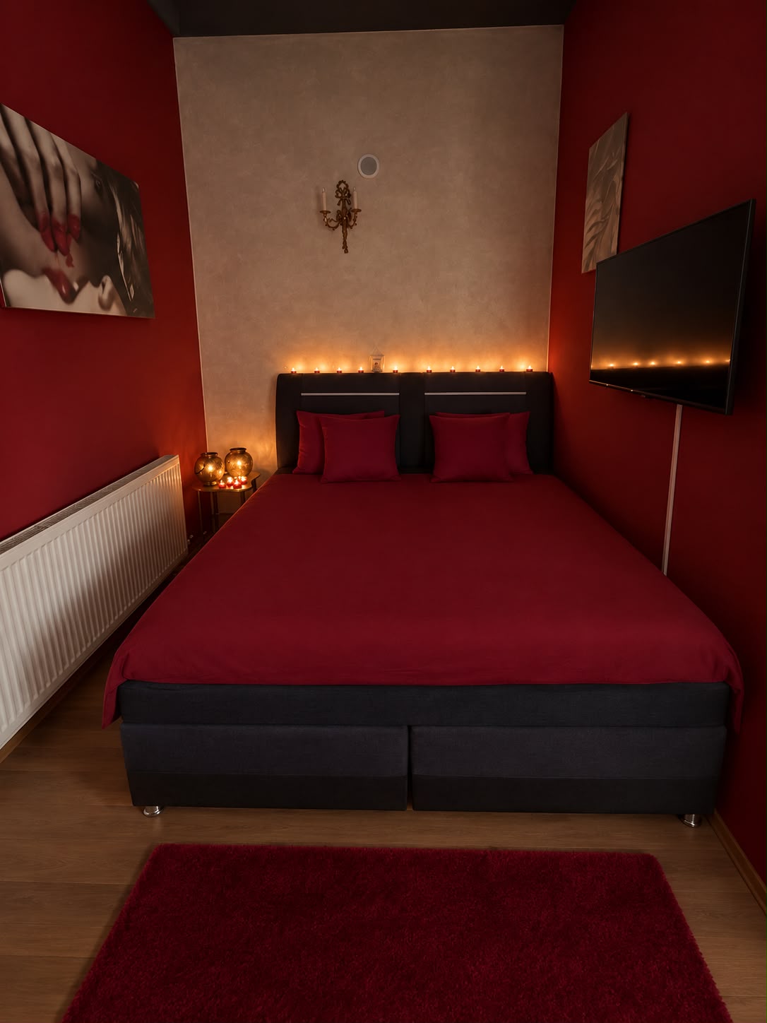 Suite burdeos con cama roja